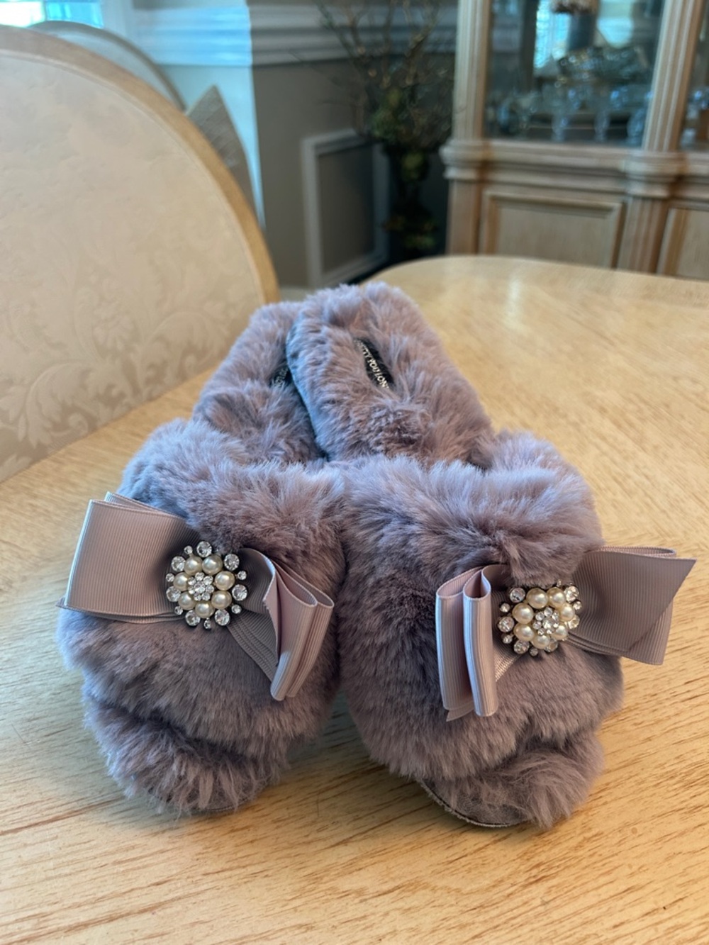Pretty You London Anya Slippers (M)